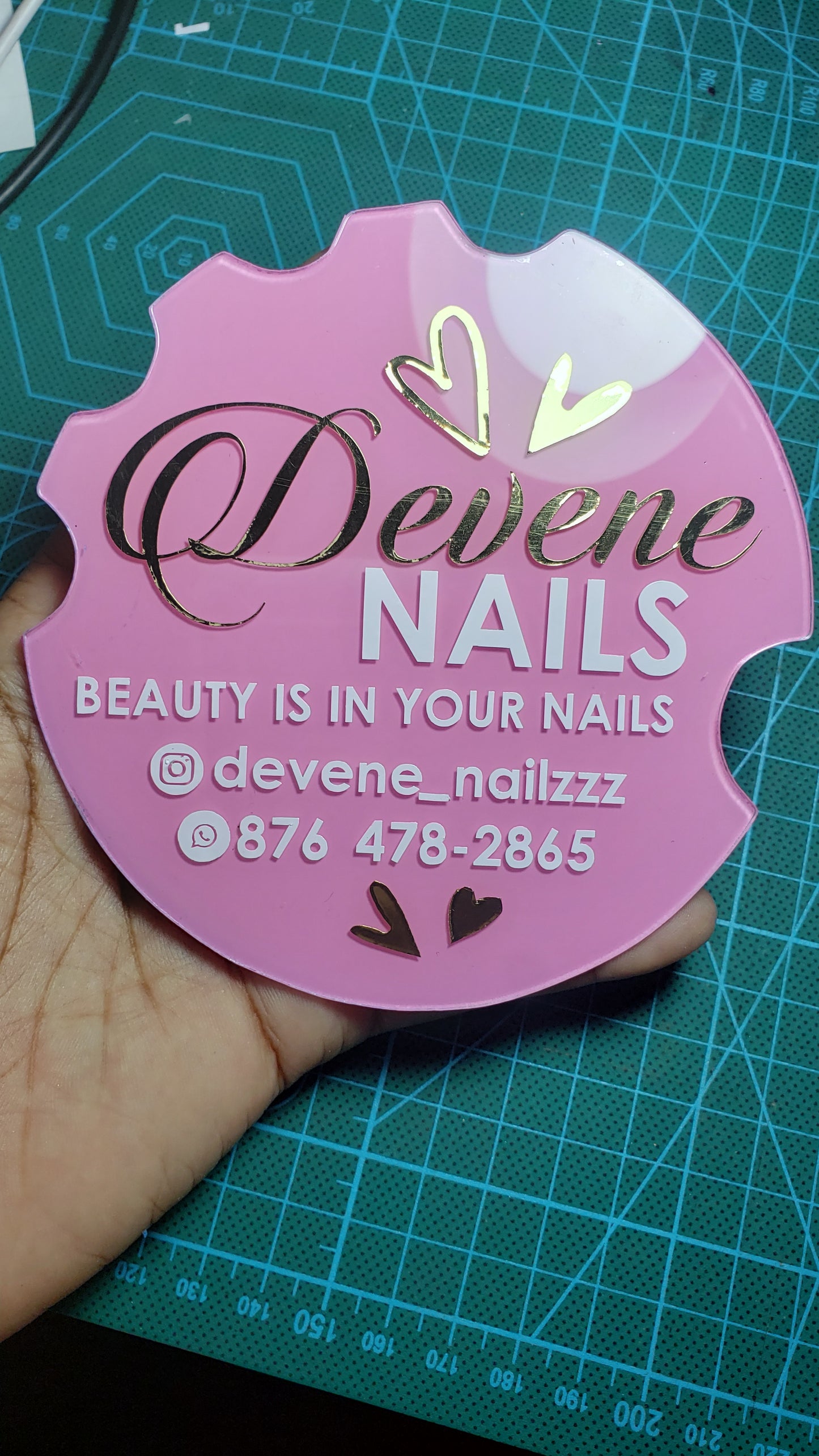 NAILFIE PHOTO PROP